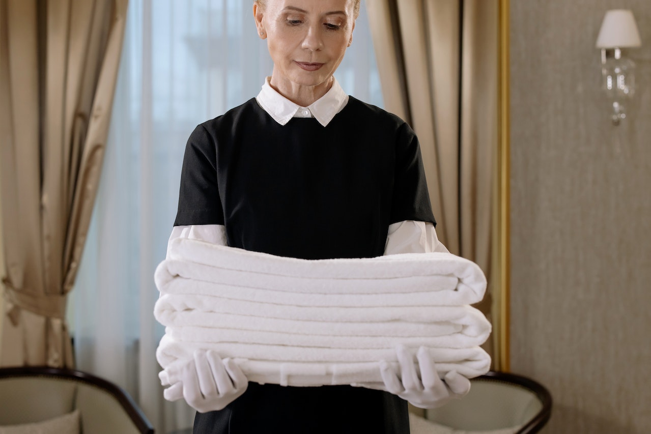 Here Is What To Know About Light Housekeeping Services